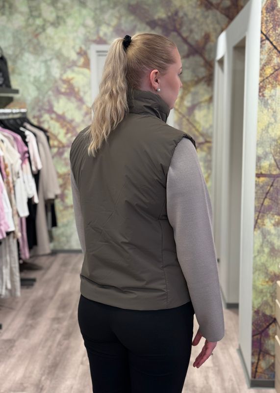 SCANDINAVIAN EDITION - W Aria Vest Major Brown