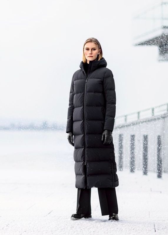 UBR - W Infinity Dunkåpe Black