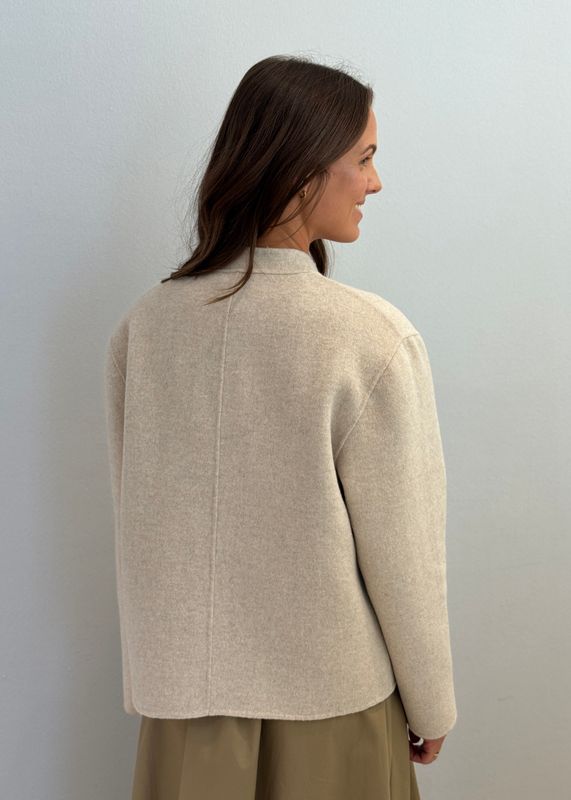 CHRISTIAN AKS - Phoebe Wool Jakke Wheat